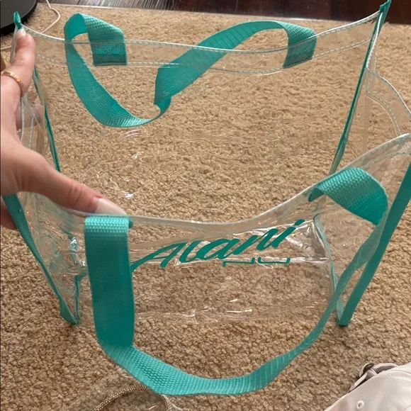 Alani Nu PR - Picture 4 of 7